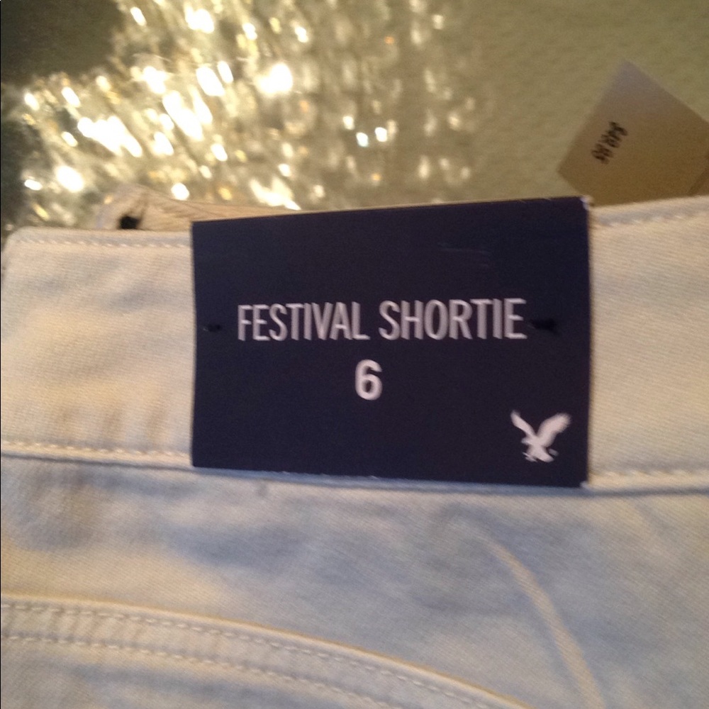 Shorts - Picture 3 of 3